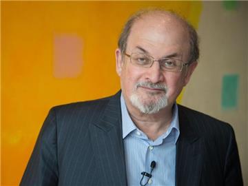 Salman Rushdie 2012 in Berlin. Foto: Jörg Carstensen