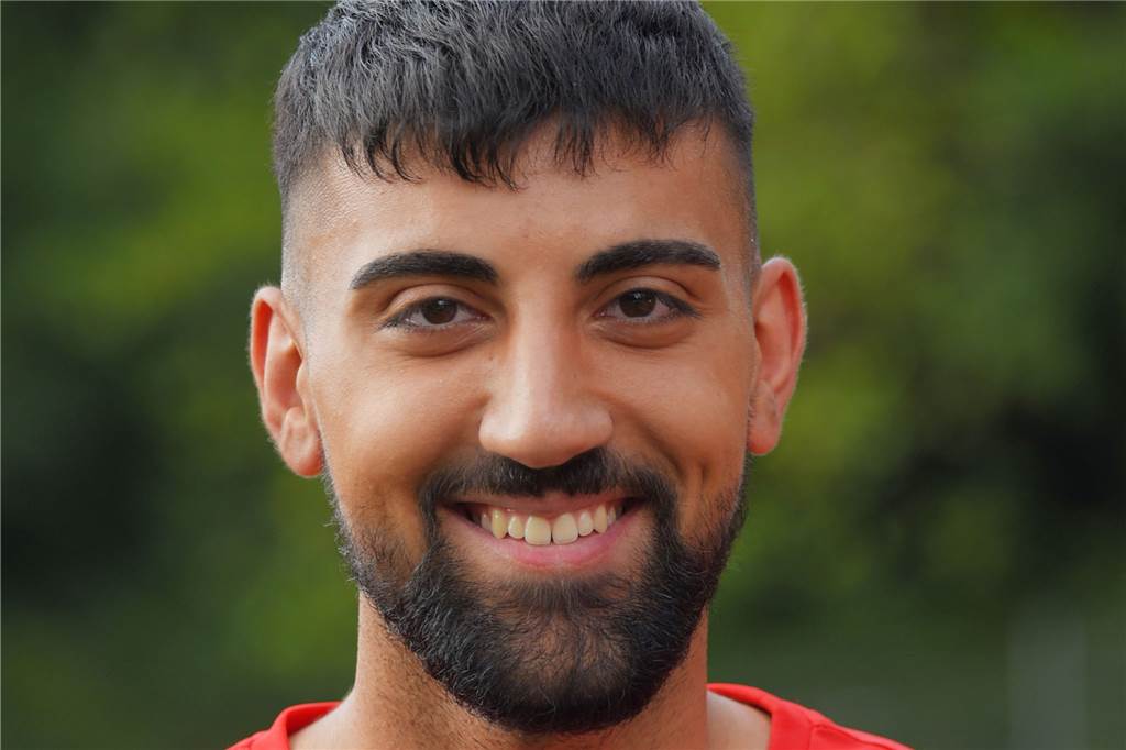 TuS Holzen-Sommerberg: Richtungsweisender Auftakt fällt aus – Vorbereitung lief holprig Sam Armandeh gehört zu den Konstanten beim TuS Holzen-Sommerberg.