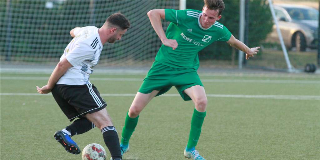 Rewe-Hübner-Cup: Eintracht Werne gewinnt personell auf letzter Rille gegen GS Cappenberg Sami Schebab (l.) und Eintracht Werne siegten gegen GS Cappenberg.