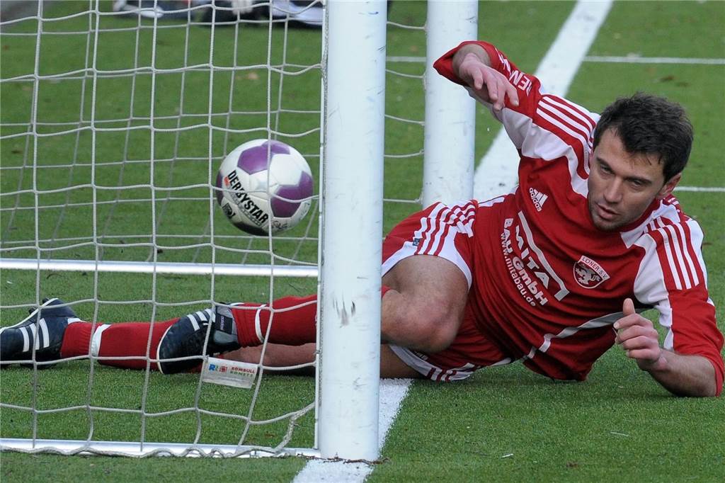 Ex-Mitspieler Oliver Hilkenbach: „Samir ist in die Jahre gekommen“ Samir Zulfic schnürte auch für den Lüner SV schon seine Schuhe.
