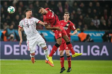 Sandro Wagner (l.)absolvierte sein erstes Spiel für die Bayern.