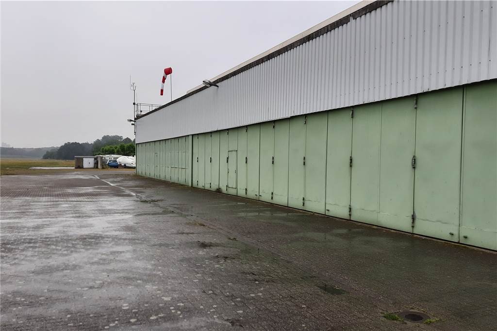 Dorstener Verein erhält 75.000 Euro Fördergeld Luftsportverein Dorsten, Hangar