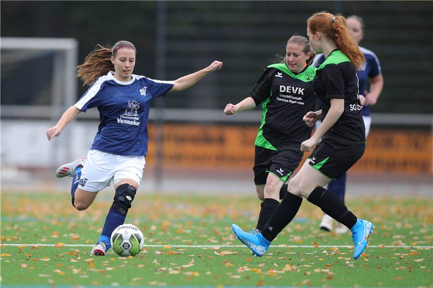 SG Selm/Südkirchen verpasst Überraschung und scheitert im Kreispokal an den eigenen Nerven Sarah Metschies brachte die SG Selm/Südkirchen durch ihren Treffer zurück ins Spiel.