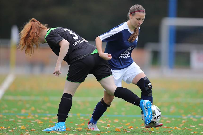 Drei Tore ab der 87. Minute: SG Selm/Südkirchen erlebt komplett verrücktes Kreispokal-Spiel Sarah Metschies (r.) setzte dem Pokal-Wahnsinn die Krone auf.
