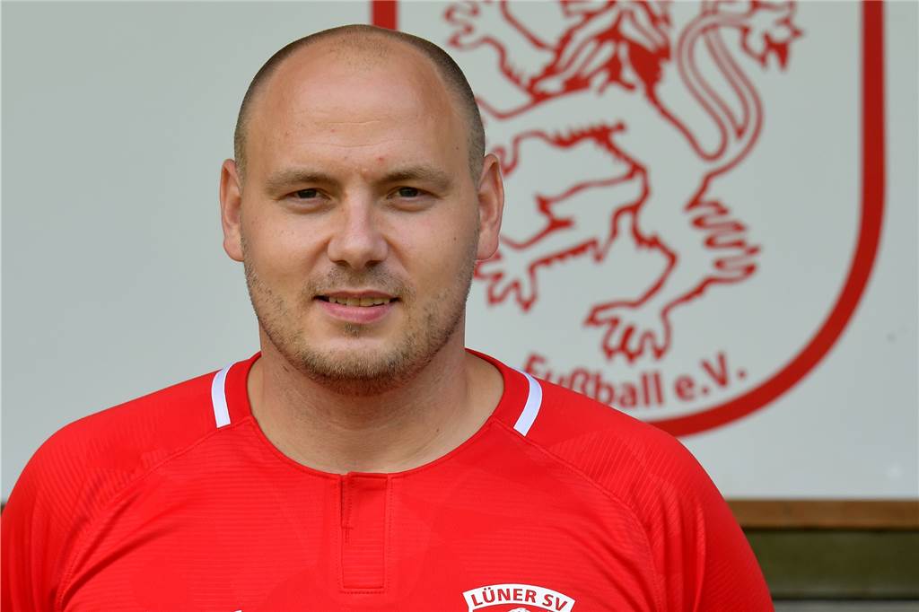 Planungen beim Lüner SV nehmen Fahrt auf: Klub verlängert mit drei Leistungsträgern Sascha Ambacher hat als neuer Sportlicher Leiter des Lüner SV die ersten Personalentscheidungen in die Wege geleitet.