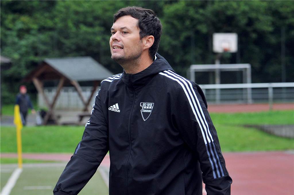 Sascha Engelberg, der zuletzt ein kurzes Trainer-Intermezzo beim SC Hennen hatte, trainiert in der nächsten Saison gemeinsam mit Alexander Neuß den SC Berchum/Garenfeld.