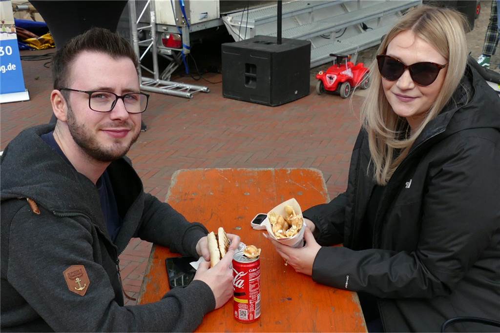 Streetfood Drink & Music Festival: „Hier kannst du alles probieren“ Sascha Jansen und Lisa-Marie Lammerding
