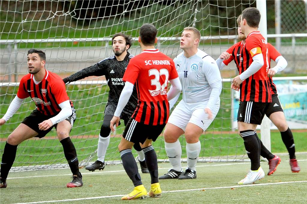 SC Hennen gewann das Spiel gegen ASSV Letmathe II mit 3:0.