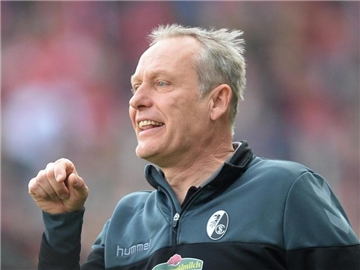SCF-Trainer Christian Streich: "Bin außer mir vor Glück." Foto: Patrick Seeger