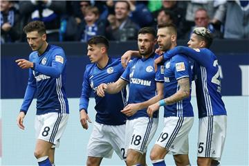 Schalke jubelt weiter: Gegen SC Freiburg setzten sich die Königsblauen mit 2:0 durch.