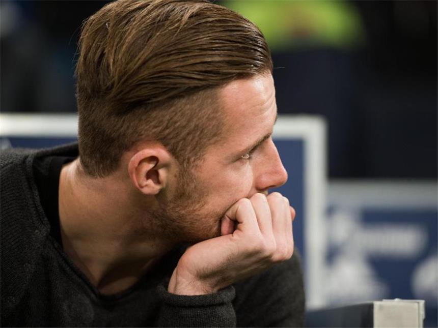 Kein Comeback von Schalke-Keeper Fährmann Schalke-Torhüter Ralf Fährmann ist noch nicht fit für sein Comeback. Foto: Bernd Thissen