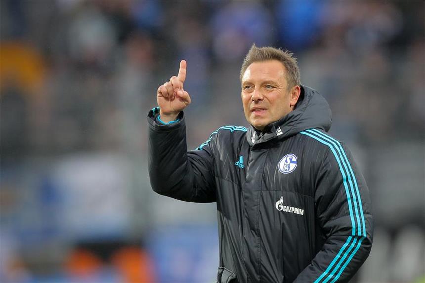 Schalke-Trainer Andre Breitenreiter sagt: "Es wird für Julian Draxler kein einfaches SPiel."