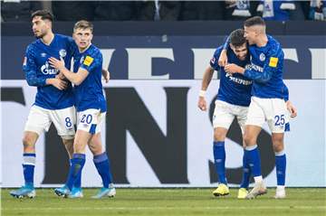 SchalkerJubel-Quartett (v.l.) Suat Serdar, Jonjoe Kenny, Daniel Caligiuri und Amine Harit.