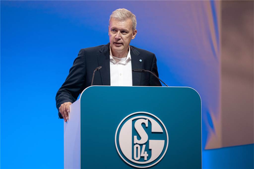 Schalkes Mitgliederversammlung im Liveticker: Abbruch um 15.09 Uhr Schalkes Aufsichtsratsvorsitzender Jens Buchta