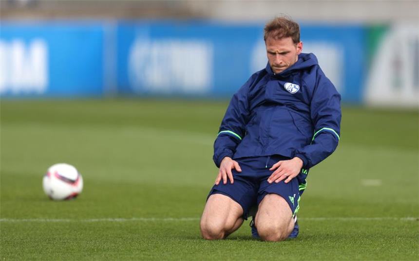 Saison-Aus: Höwedes bereits an Leiste operiert Schalkes Kapitän Benedikt Höwedes hat sich am Mittwoch einer Leistenoperation unterzogen.