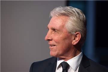 Schalkes Rekord-Torjäger Klaus Fischer: „Von den jungen Schalker Spielern erwarte ich mehr als die Zufriedenheit darüber, oben mitkicken zu dürfen.“