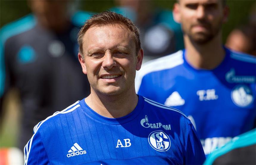 Breitenreiter zufrieden: "Jungs ziehen gut mit" Schalkes Trainer Andre Breitenreiter setzt auf jeden Spieler in seinem Team.