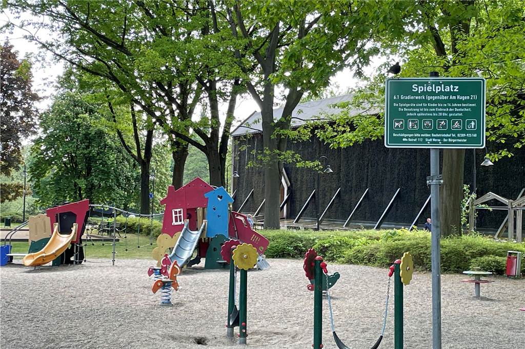 So soll Wernes neues Spielplatz-Schmuckstück aussehen So sieht der Spielplatz an der Saline aktuell aus.