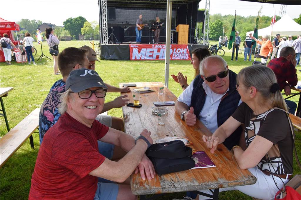 Schattiges Plätzchen in Bühnennähe.