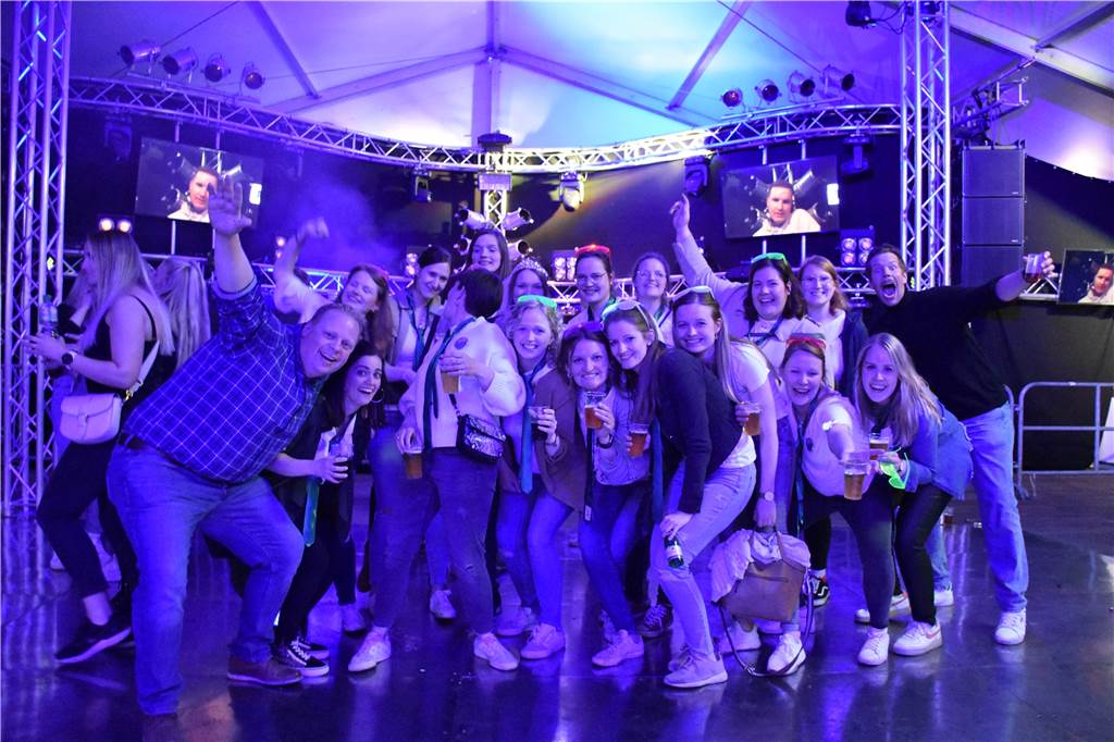 60 Jahre Karpaten – der wohl lauteste Geburtstag im Münsterland Schatzibar mit DJ Wacho: ein Ort, an dem alle zusammen kommen.