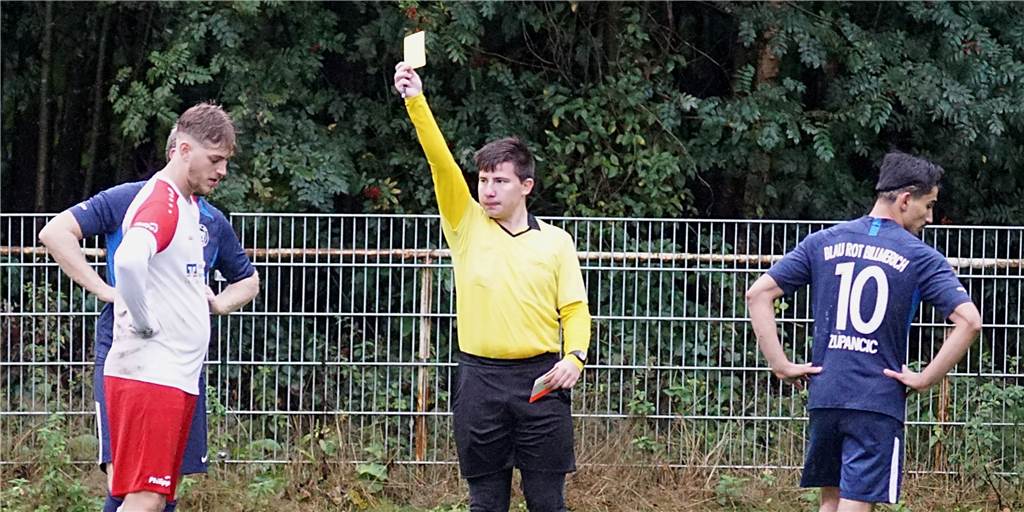 FC Overberge blieb keine andere Wahl: Einspruch nach Billmerich-Spiel völlig legitim Schiedsrichter Kilian Jaskulski (19) stand in der Halbzeit des Spiels zwischen Billmerich und Overberge im Mittelpunkt. Er brach das Spiel ab, ließ dann aber doch weiterspielen. Der FCO legte nach dem Spiel Einspruch ein.
