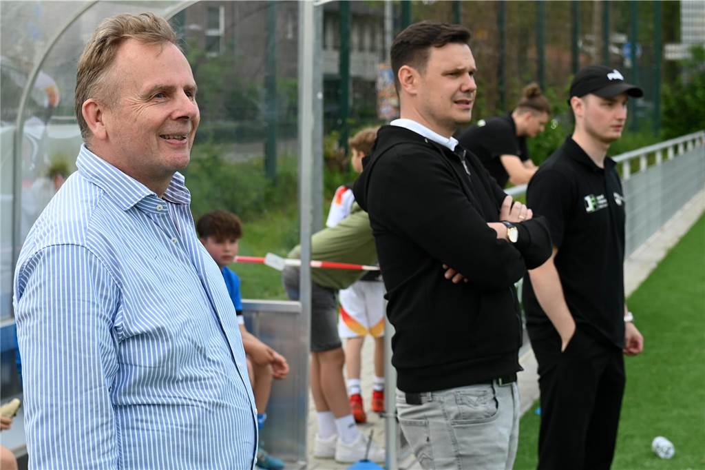 Schiedsrichter und Influencer "Qualle" zu Besuch in Dorsten, 4.5.2024