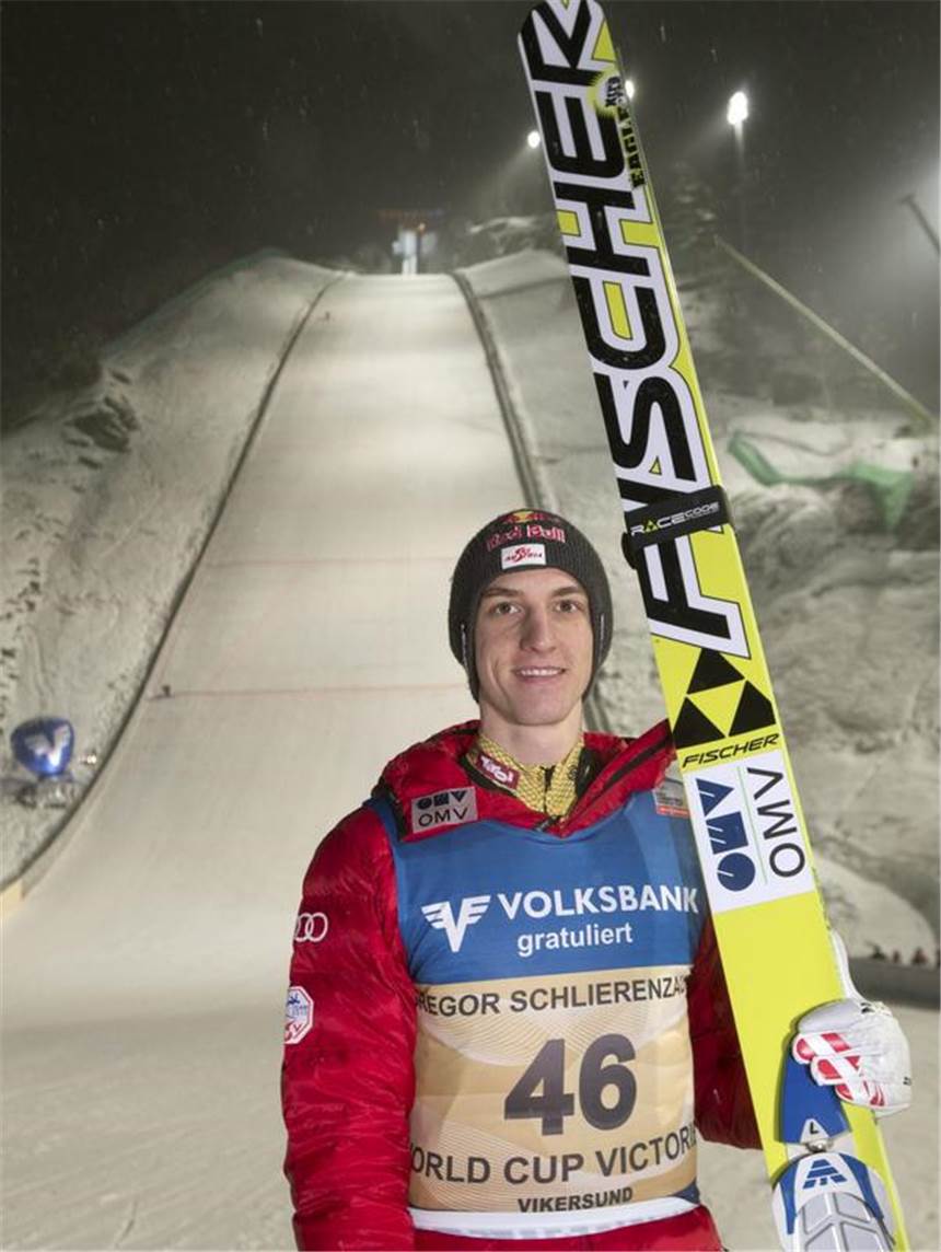 Schlierenzauer zieht mit Nykänen gleich - Neumayer 8. Schlierenzauers Weltcupsieg Nummer 46 ist perfekt und Nykänens Rekord damit eingestellt. Foto: Terje Bendiksby