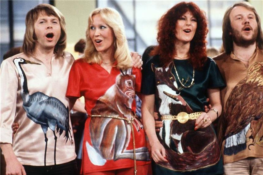 Warum Abba so wichtig ist Schlimme Mode, schöne Songs: Björn Ulvaeus, Agnetha Fältskog, Anni-Frid Lyngstad und Benny Andersson (v.l.) im Jahr 1978 in der deutschen TV-Show „Am laufenden Band“. Foto: Schilling