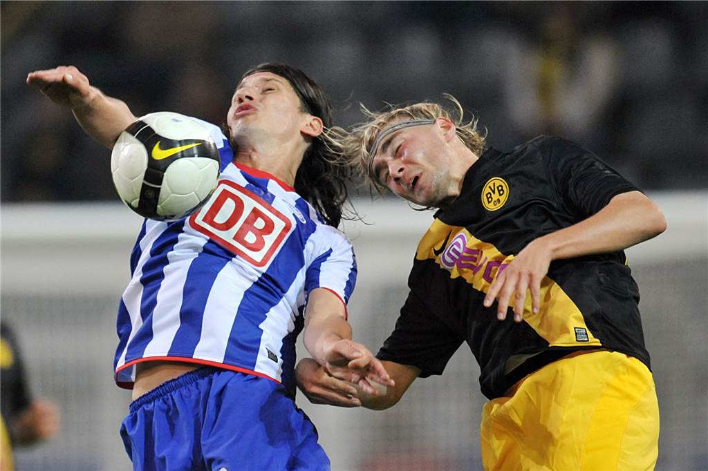 Der letzte Akt? Marcel Schmelzer steht vor einem BVB-Abschied im Sommer Schmelzer wechselte 2005 vom 1. FC Magdeburg zu Borussia Dortmund.