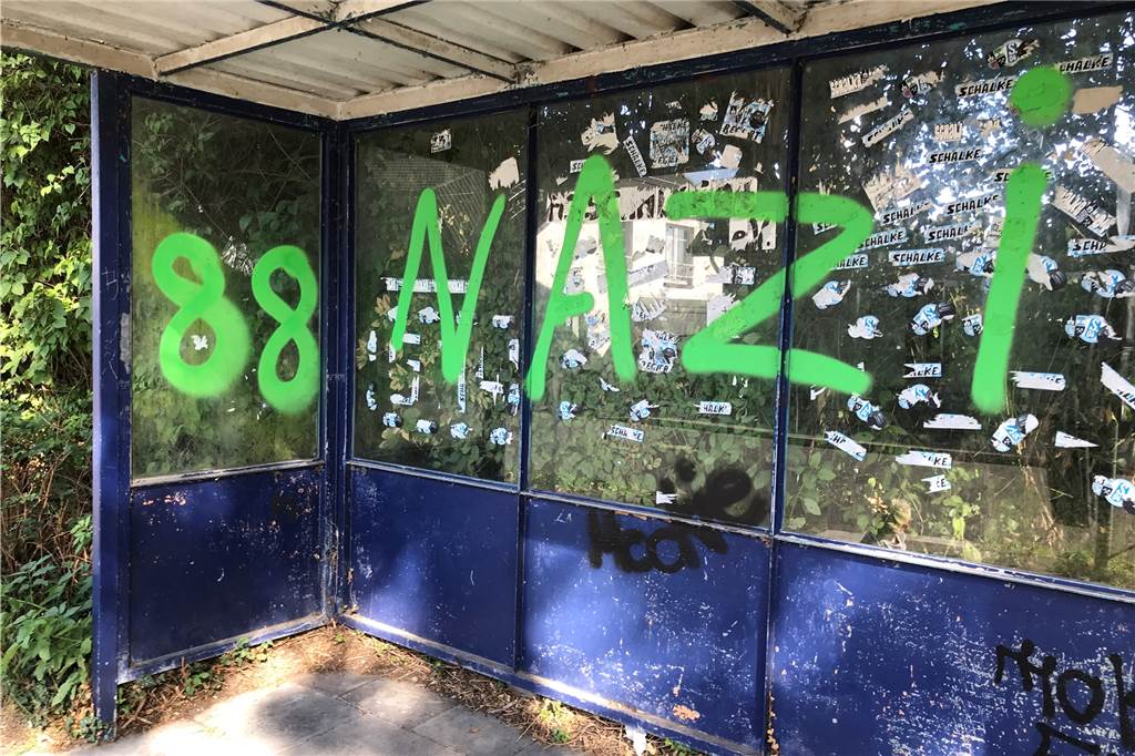 NS-Schmierereien in Deininghausen nach einem halben Jahr noch nicht entfernt Schmierereien wie diese tauchten im vergangenen Jahr im Stadtgebiet auf.