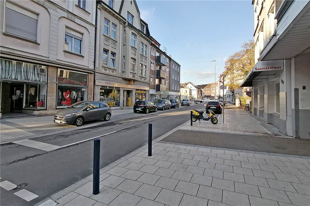 Wichtiger Parkplatz im Dortmunder Nordwesten gesperrt Schmuck präsentiert sich die Mengeder Straße. Nach fast einem Jahr Bauzeit sind die Arbeiten nahezu abgeschlossen.