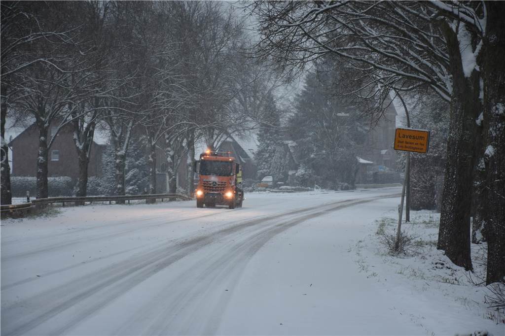 Schnee hat Haltern in eine weiße Winterlandschaft verwandelt. Wir waren in der Innenstadt, in Lavesum, Sythen und am Silbersee.
