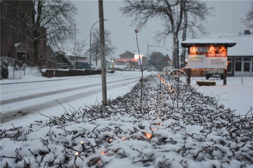 Schnee hat Haltern in eine weiße Winterlandschaft verwandelt. Wir waren in der Innenstadt, in Lavesum, Sythen und am Silbersee.