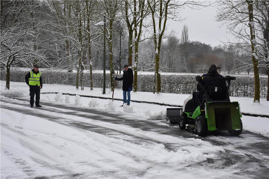 Schnee hat Haltern in eine weiße Winterlandschaft verwandelt. Wir waren in der Innenstadt, in Lavesum, Sythen und am Silbersee.