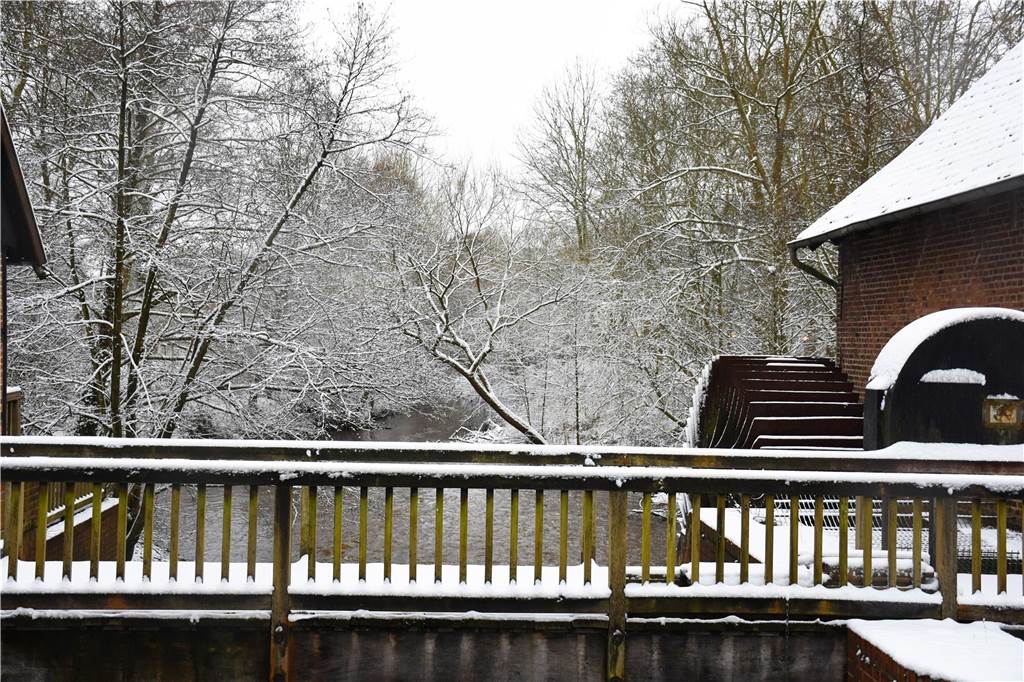 Schnee hat Haltern in eine weiße Winterlandschaft verwandelt. Wir waren in der Innenstadt, in Lavesum, Sythen und am Silbersee.