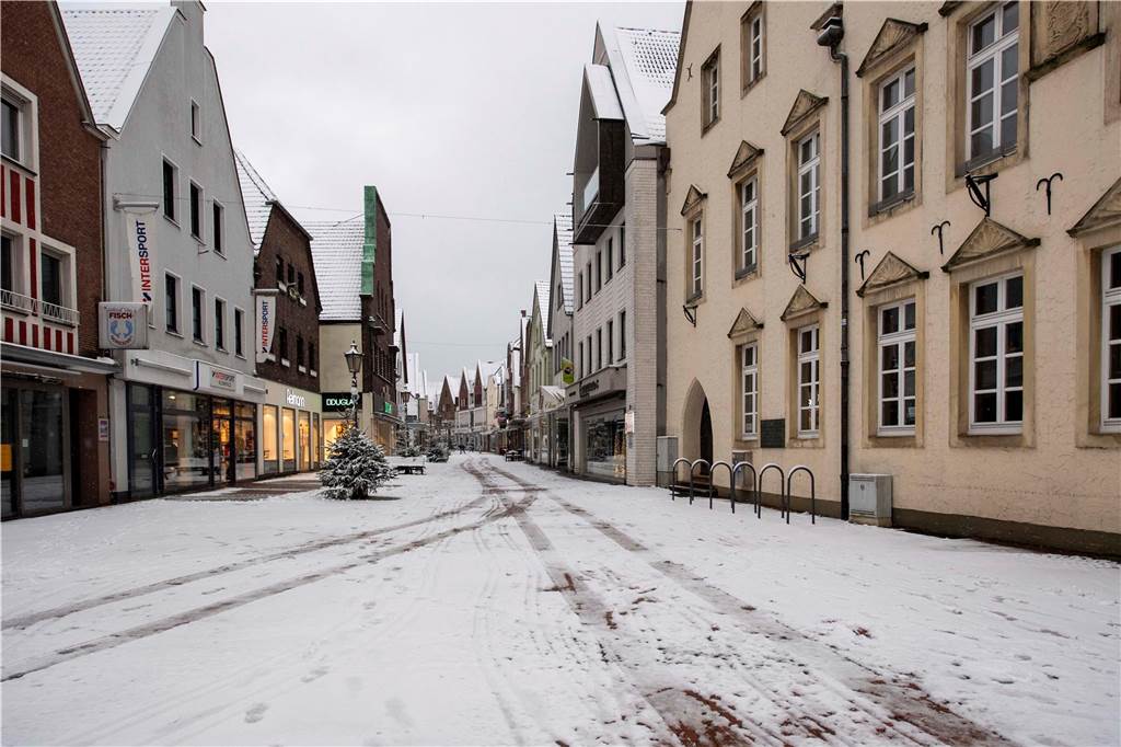 Schnee hat Haltern in eine weiße Winterlandschaft verwandelt. Wir waren in der Innenstadt, in Lavesum, Sythen und am Silbersee.