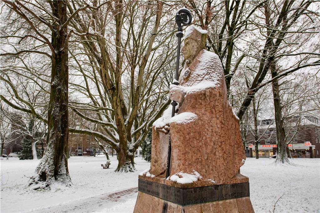 Schnee hat Haltern in eine weiße Winterlandschaft verwandelt. Wir waren in der Innenstadt, in Lavesum, Sythen und am Silbersee.