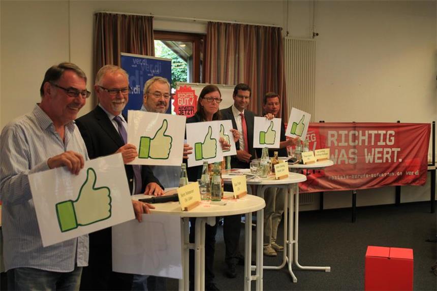 Gewerkschaft Verdi befragt OB-Kandidaten Schnell und kreativ, aber auch etwas oberflächlich geriet die Diskussion der Gewerkschaft.