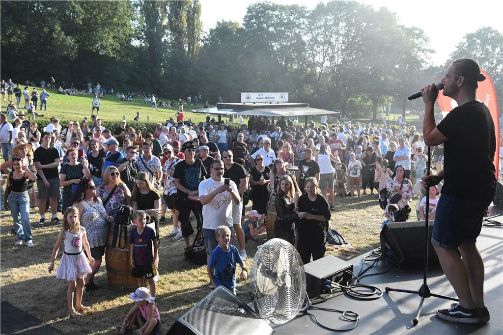 Stadt sucht Vereine, Initiativen und Unternehmen fürs Castroper Rennen Schon 2023 standen Seven Cent auf der Bühne beim Castroper Rennen. 2025 geben sie wieder ein Konzert.