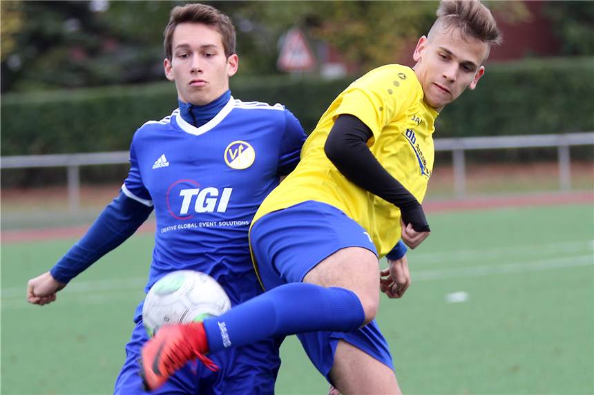 Einteilung der Jugendligen: SV Herbern trifft in bekannter Staffel auf neue Teams Schon einige Jahre teilen der VfL Senden und der SV Herbern eine Bezirksligastaffel in der A-Jugend. Dieses Bild stammt von einem Duell der beiden Mannschaften aus der Saison 2018/19.