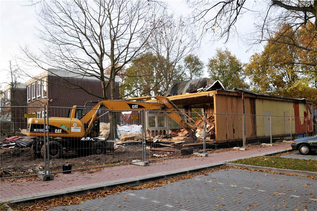 Neuer Standort für Klassen-Container an Wittenbrinkschule Abriss Container