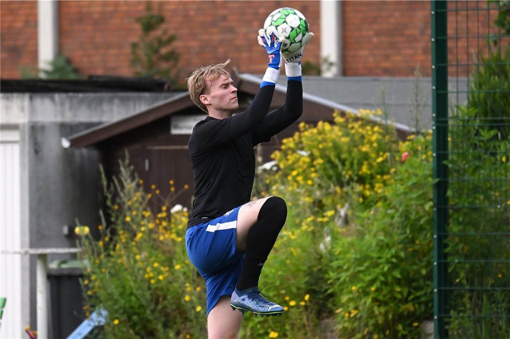 Nur ein Keeper ist beim Pflichtspielstart dabei Schon im Winter gekommen, mittlerweile aber auch bei Spielen im Einsatz: Morten Bube, hier beim Trainingsauftakt von Concordia Flaesheim.