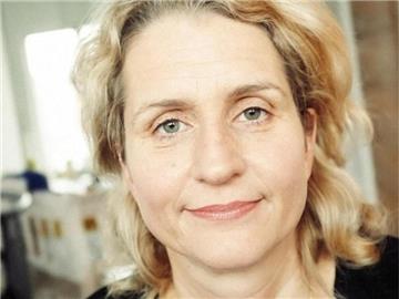 Schriftstellerin Nataly Bleuel hat ihr bisheriges Leben hinterfragt. Ihre Gedanken schrieb sie in dem Buch «Ich will hier raus» auf. Foto: Gerd George