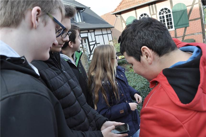 Schüler auf Spuren jüdischen Lebens in Bork: Test der Homepage „Verwischte Spuren“ Schüler aus der Sekundarschule haben die neue Homepage "Verwischte Spuren" getestet. Sie begibt sich auf die Suche nach Spuren jüdischen Lebens in Selm, Lünen und Werne.