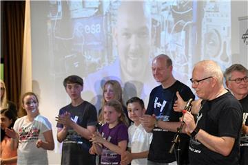 Schüler chatten live mit Astro-Alex. Foto: Henning Kaiser
