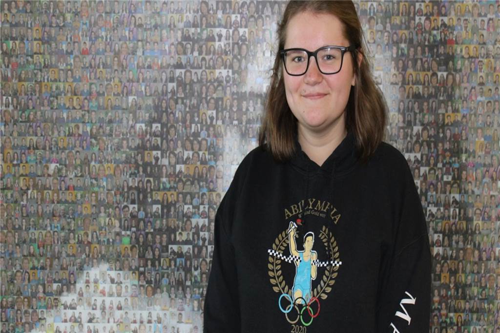 Schulcheck: Anne-Frank-Gymnasium tickt besonders digital Schülersprecherin Maya Rüsing vom Anne-Frank-Gymnasium.