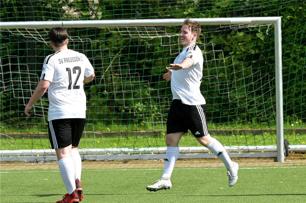 Schützenfest: Preußen Lünen fertigte Türkspor Dortmund II mit 9:2 ab.