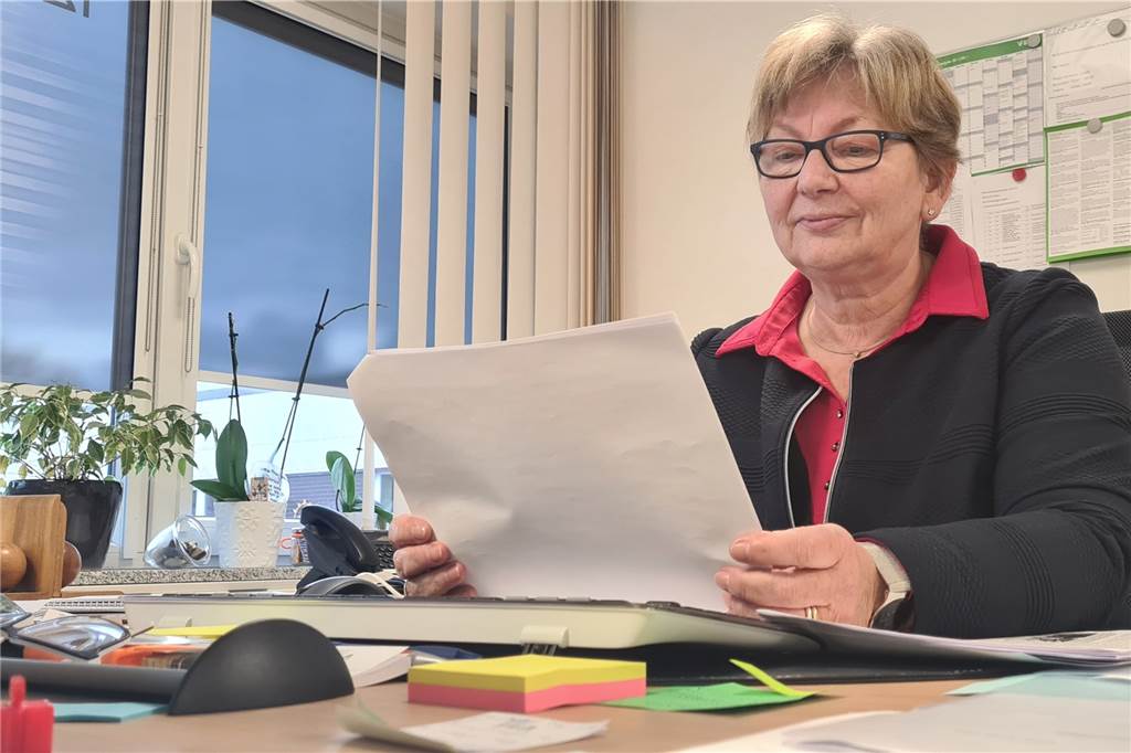 Schülerinnen verteidigen Kreuzschule: „Hier stehen uns alle Wege offen“ Schulleiterin Martina John wünscht sich auch nach der diesjährigen Anmeldephase wieder einen dreizügigen Start.