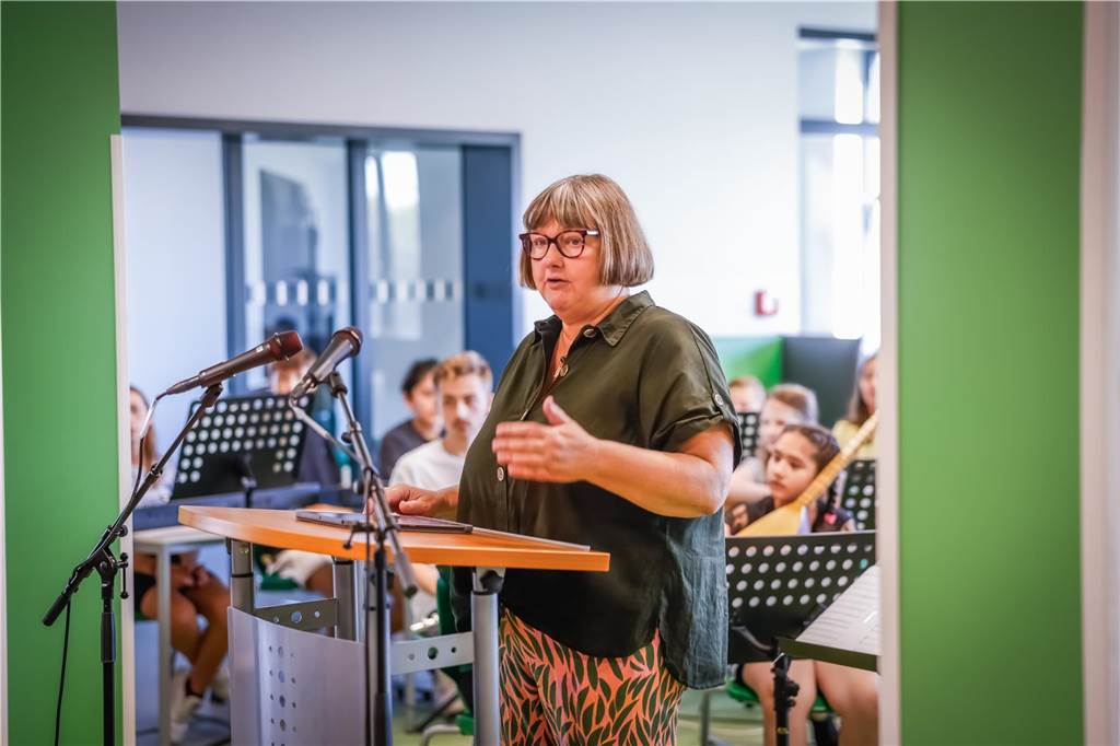 Der Erweiterungsbau des Bert-Brecht-Gymnasiums in Dortmund-Kirchlinde wurde nun offiziell eingeweiht. So sieht das Gebäude von außen aus.