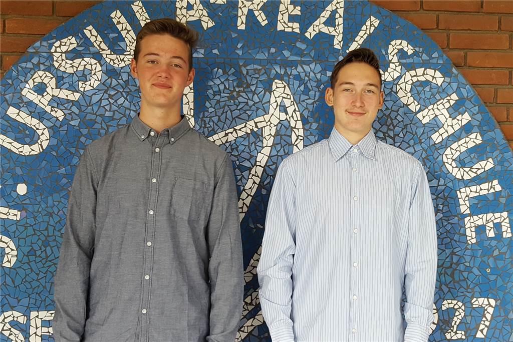 Schulcheck: Realschule St. Ursula liegt die Berufsvorbereitung sehr am Herzen Schulsprecher Pascal Lukaßen und Toni Heinrich